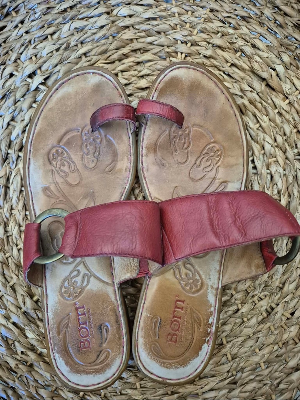 Born Women's Red Leather Slide Sandals with Toe Loop - Picture 2 of 2